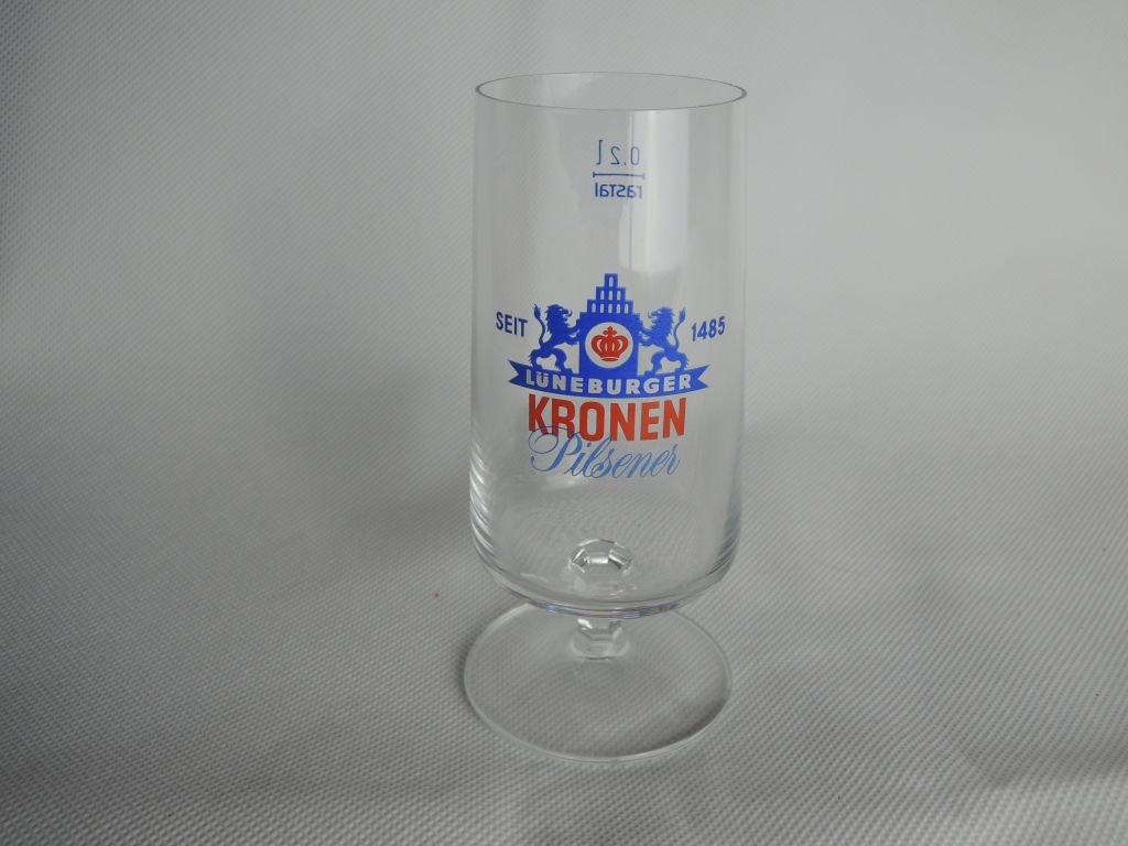 lueneburger-kronen-pilsener-glas-02-1