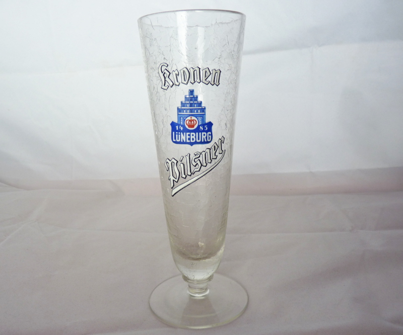 lueneburger_kronenpilsner_glas_craquee_vorkrieg