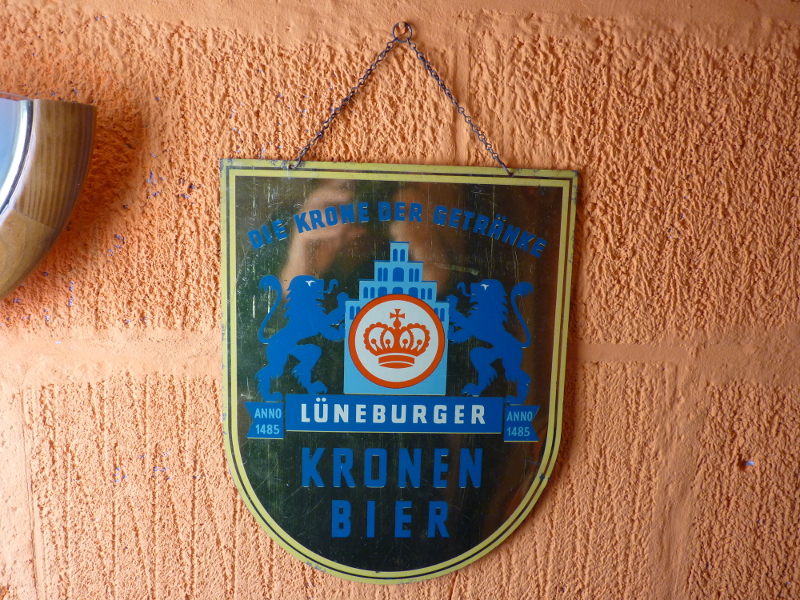 lueneburger-kronenbraeu-messingschild